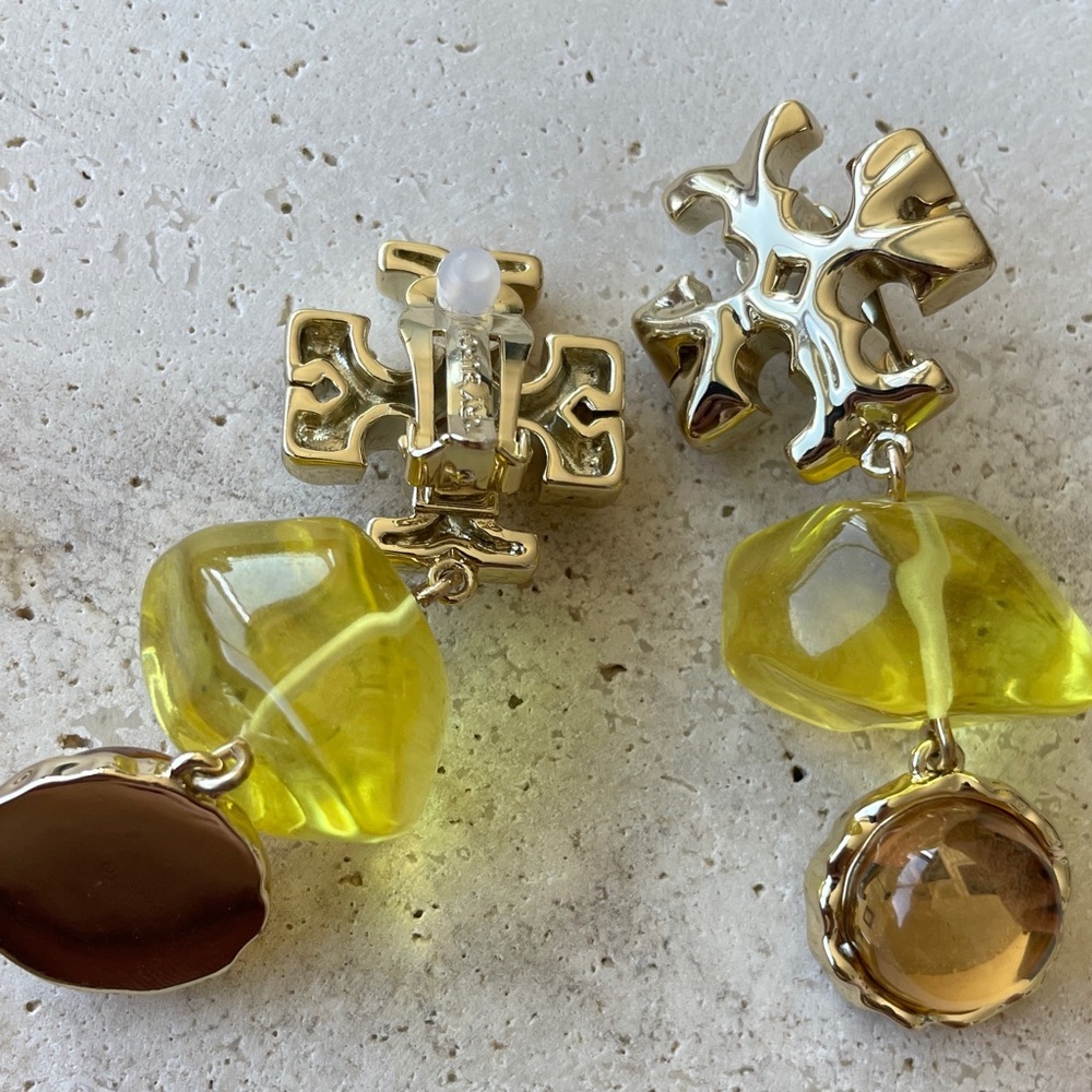 Tory Burch Logo Drop Earrings Gold Tone Yellow Amber Stone Dangle Statement - Picture 3 of 3